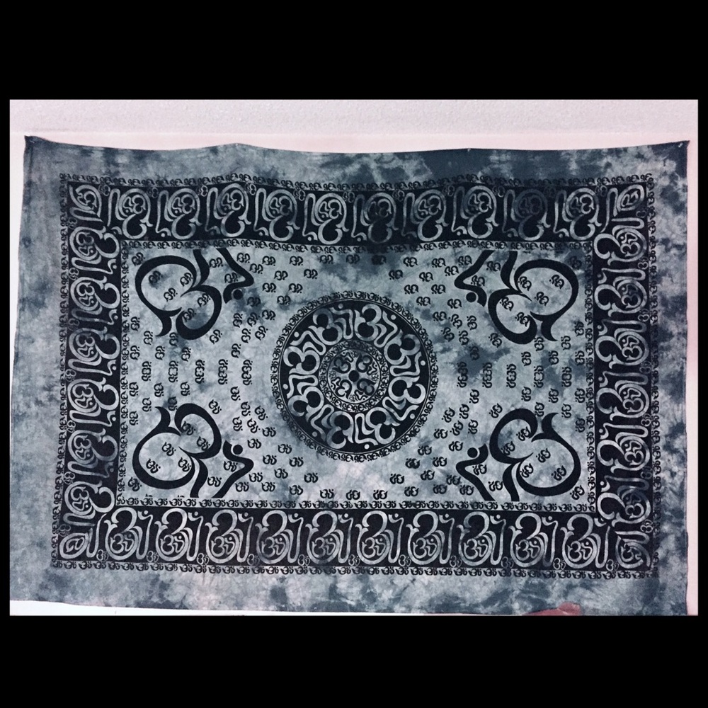 LARGE BLUE TAPESTRY